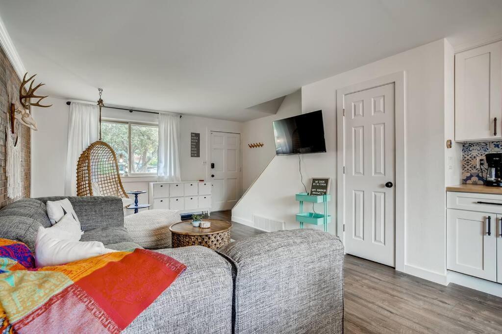 Family Townhome Near Mountains & Olde Town Arvada Extérieur photo